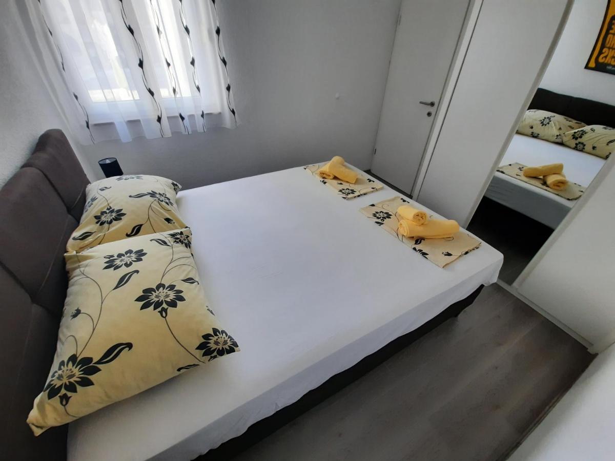 Apartman The Godfather Makarska Exterior foto